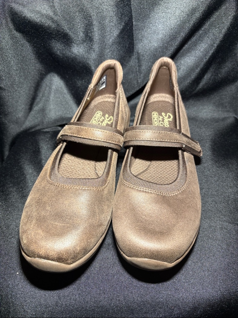 Women’s Sketchers Arya-Always Rising Mary-Janes, Size 9